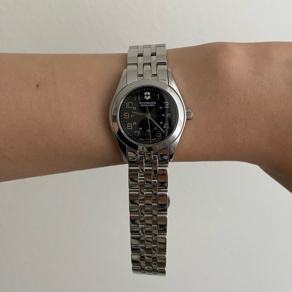 Victorinox Swiss Army “Alliance” watch - Picture 2 of 4